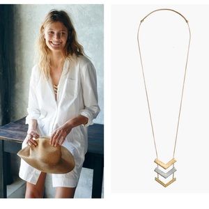 Floating Arrow Necklace